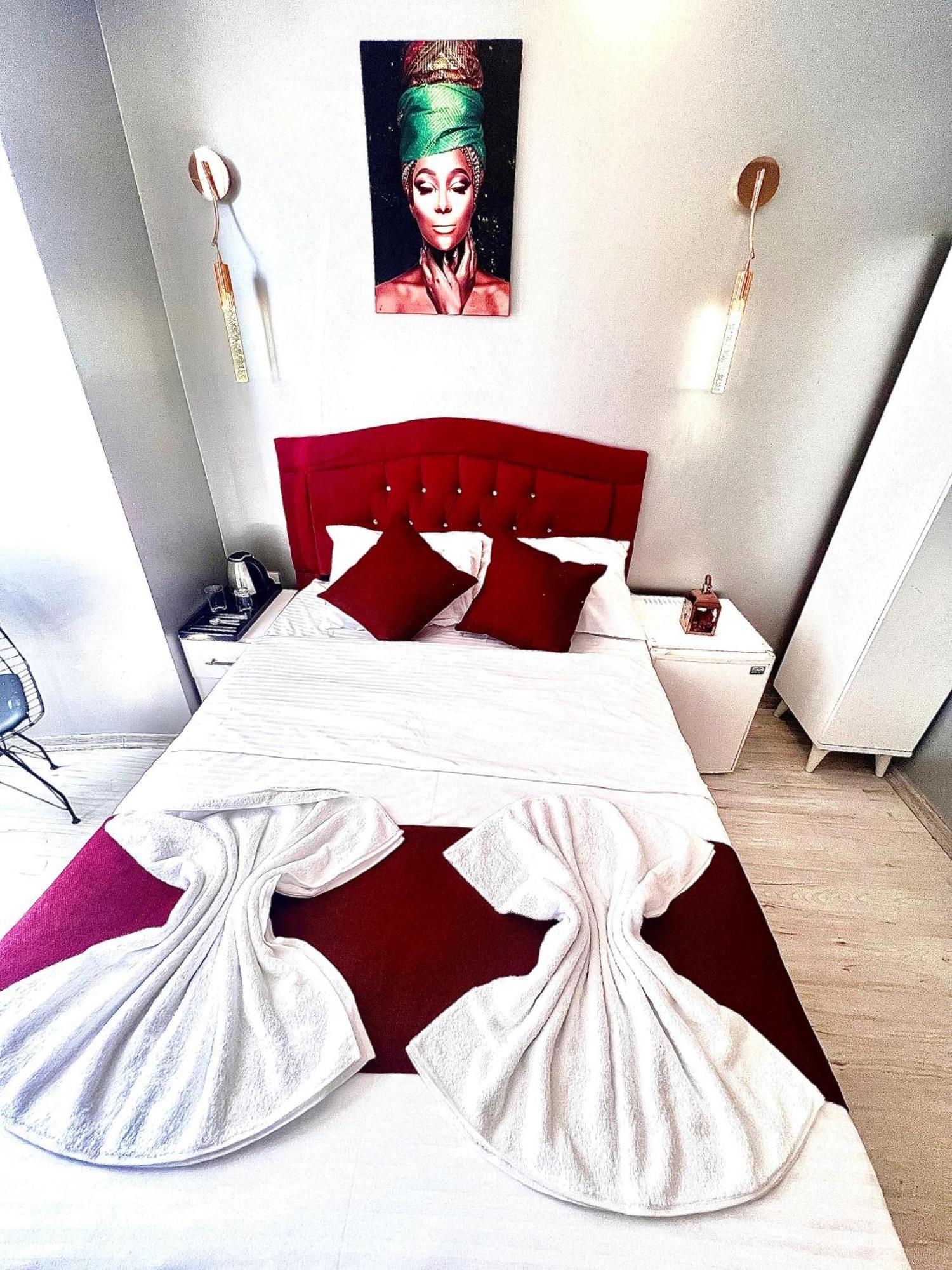 Taksim The Capital Center 2*